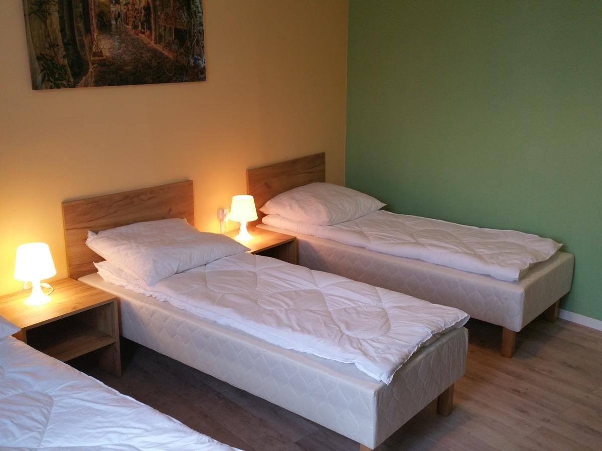 Kaktus Guest House 2 Warschau Exterior foto
